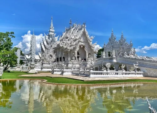 Half Day White Temple & Chiang Rai City